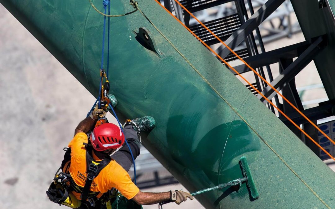 Certification IRATA : pourquoi est-elle devenue la référence mondiale des travaux sur cordes ?